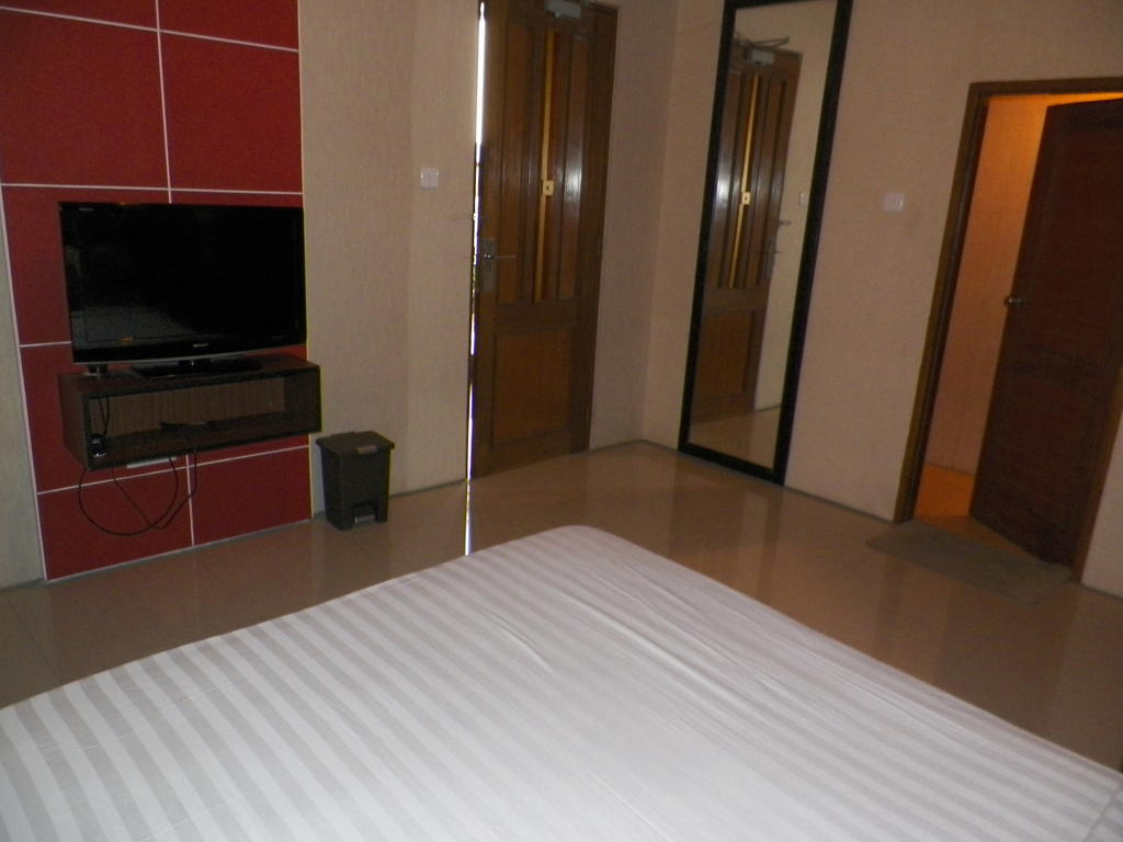 Ariandri Boutique Guesthouse Bandung Quarto foto