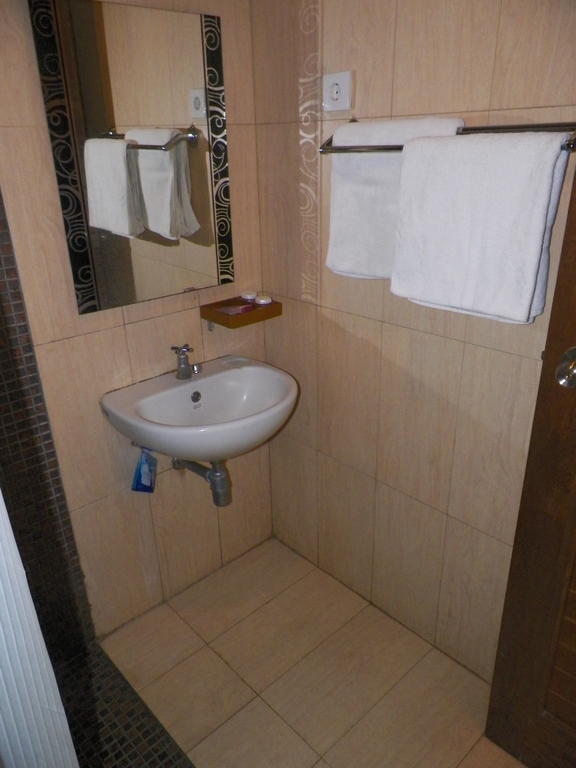 Ariandri Boutique Guesthouse Bandung Quarto foto