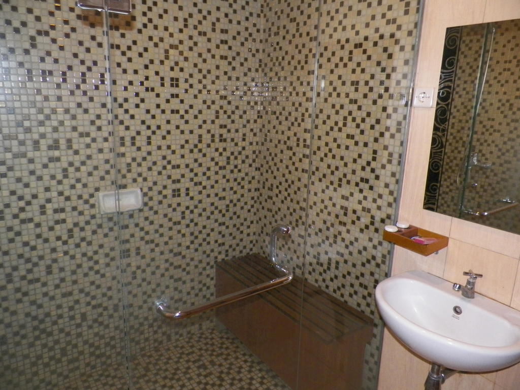 Ariandri Boutique Guesthouse Bandung Quarto foto